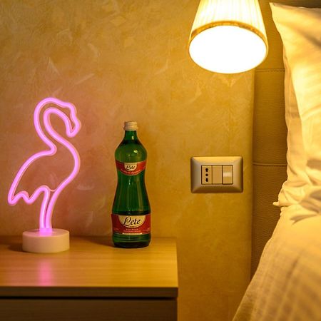 El Barrio In Bed Leilighet Napoli Eksteriør bilde